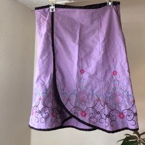 HEART SOUL 💜 Beautiful embroidered skirt